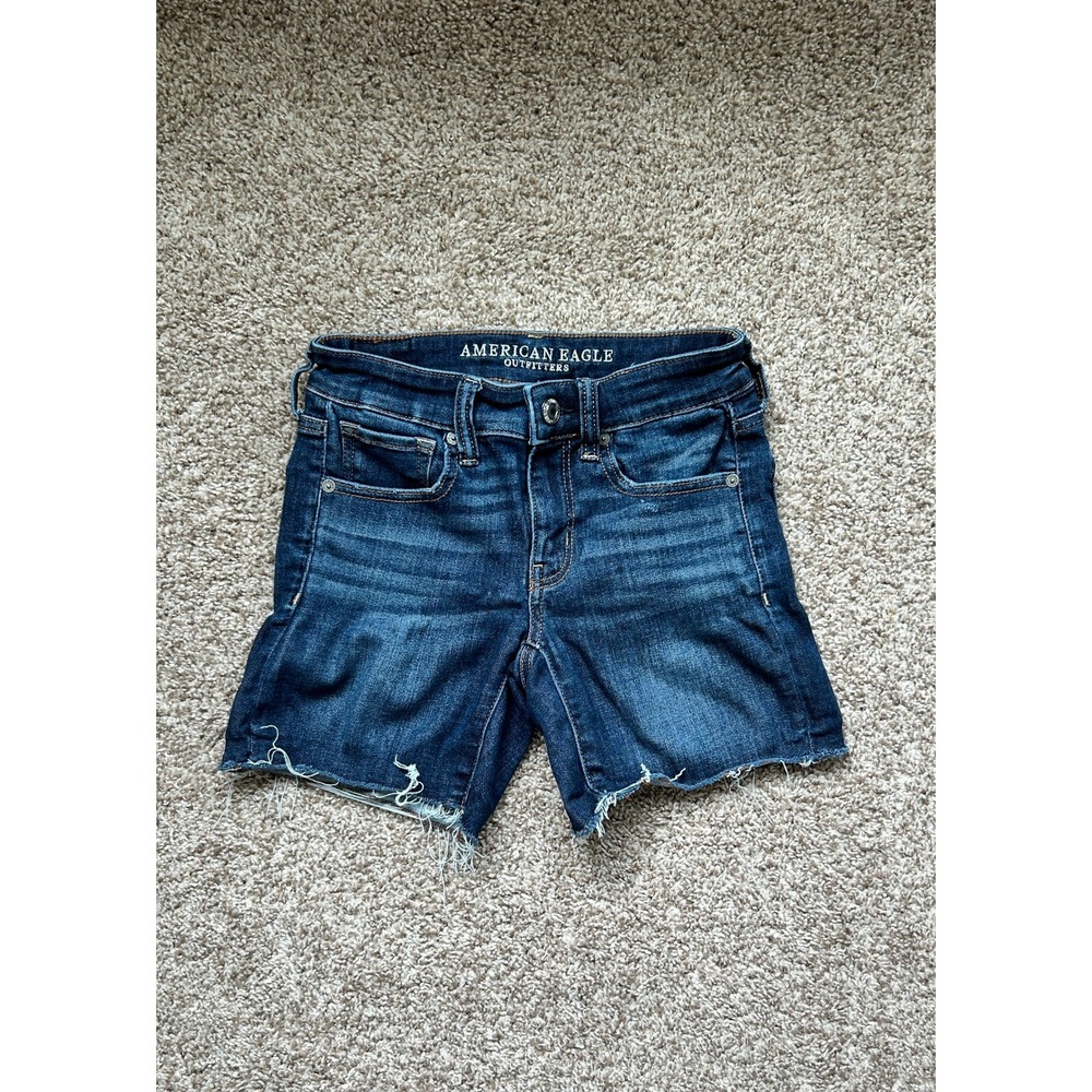 American Eagle Outfitters Womens Dark Wash MIDI Denim Shorts Raw Hem Size 2